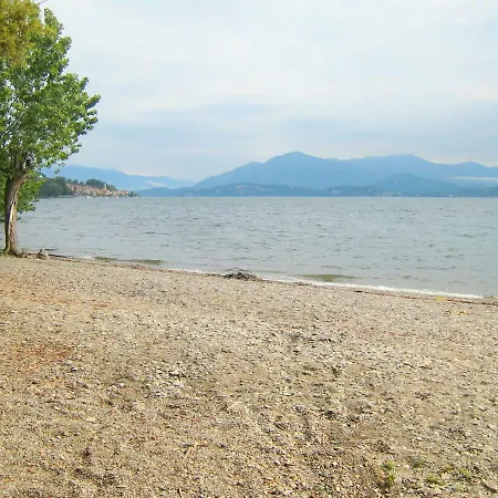 بيت للعطل Magnificent Holiday In Near Lake *